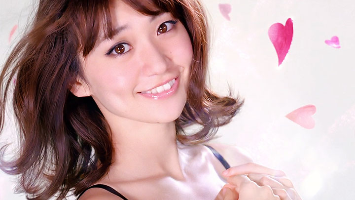 akb08